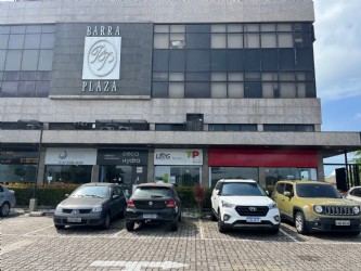 Imagem do imóvel Loja “F” do Edifício “Barra Plaza”, a ser construído com o n° 1850 pela Avenida Ayrton Senna, com 54,00m2 de área edificada e com direito a uma vaga de garagem, localizada no subsolo, na freguesia de